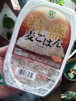 ローソンストア１００ 特盛 麦ごはん 富士見町の不死身鳥